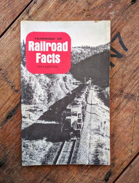 Yearbook of Railroad Facts 1974 Edition